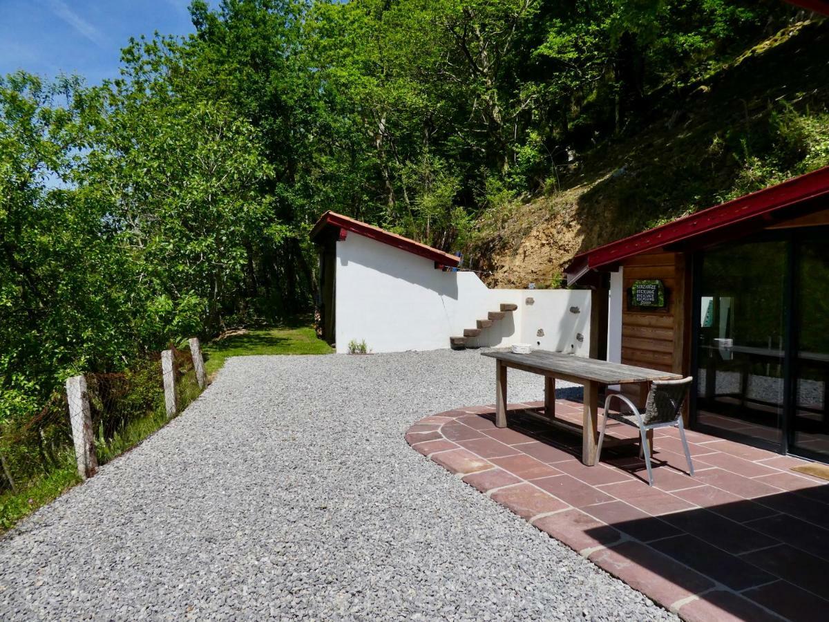 Chambres D'Hotes Agorerreka Saint-Etienne-de-Baigorry Exterior photo